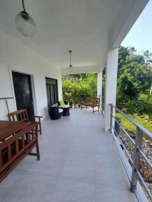 The Willow Apartment Ocho Rios Buitenkant foto