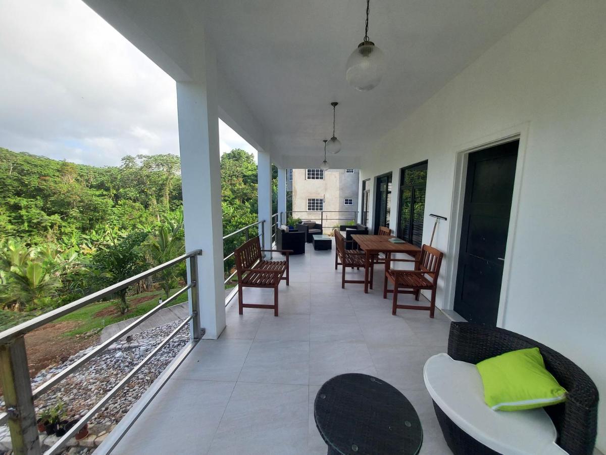 The Willow Apartment Ocho Rios Buitenkant foto