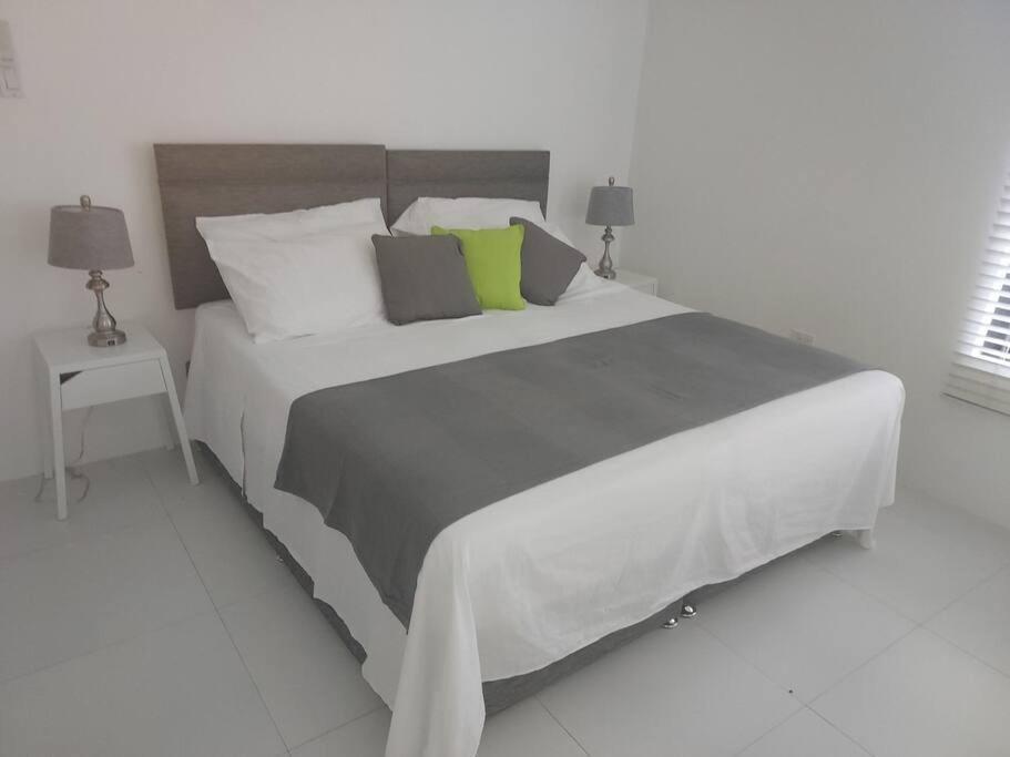 The Willow Apartment Ocho Rios Buitenkant foto